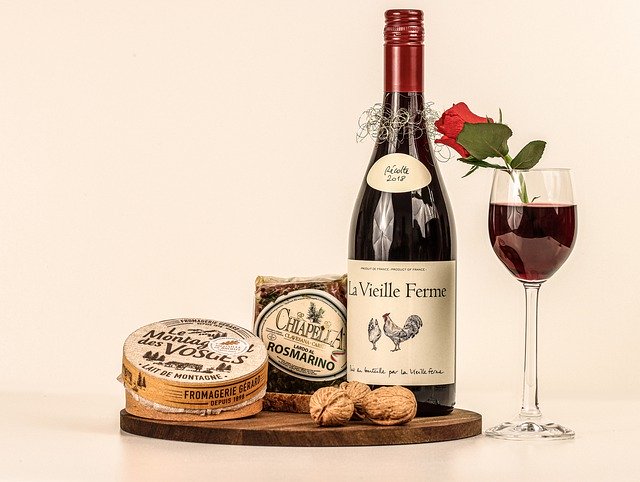 french wine and cheese
